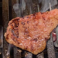 個室焼肉 銀座きたお - 本日のタレ焼き二種②