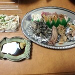 鶏屋 ひらはら - バラエティ皿￥814とサービスのササミマリネ