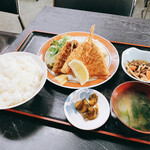 みさを食堂 - アジフライ定食  ご飯大盛り　600+50=650円