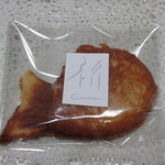 クーリエール - お土産のフィナンシェ生地の鯛焼き