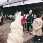 マキバ カフェ - ソフトクリーム(400円)