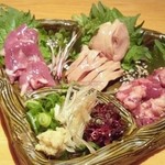 飛鳥 - 生肝の盛り合わせ。　　どれも、激うま～！！