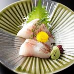 Washoku Kappou Gin - 【本日の刺身】日ごとに仕入れたおすすめの鮮魚のため、内容・価格は日替わりです。スタッフにお尋ねください。