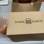 SHAKE SHACK - 