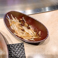 ニュー松坂 難波御堂筋店 - もやしのソテー