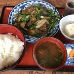 Gaden Kanamaru - ニラレバ定食