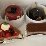 (手前右)アルハンブラ、370円(税別)