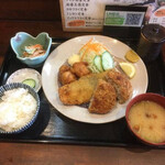 かみさと食堂 - ミックスフライ定食