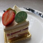 パティスリー ユウ ササゲ - いちごのショートケーキ