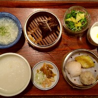 中華旬彩 森本 - コラーゲン粥と点心の飲茶ランチ