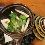 Izakaya Kappou Unagiyatei Warabi - 松茸の土瓶蒸し