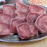大衆ホルモン 宮下商店 - 豚タン