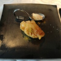 リストランテ･ヒロ チェントロ 丸ビル店 - スパイシーな香りの穴子フリット粒マスタードのジェラート添え