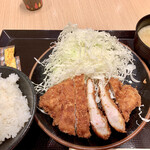 豚屋とん一 - とんかつ定食748円