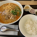 カオソイ食堂 - 