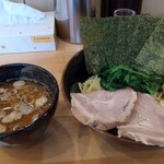 横浜ラーメン 北村家 - 青葉盛り つけ麺（\1050）油多め
