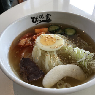 ぴょんぴょん舎冷麺工房製造販売課 - 料理写真: