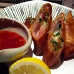 The四季處 飛来 - 小海老とモッツァレラの生ハム巻き揚げ