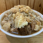 らーめん つの旨 - 小ラーメン、うずら、ニンニクアブラカラメ