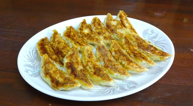 餃子のゆうた 香里園 餃子 食べログ