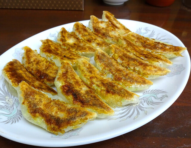 餃子のゆうた 香里園 餃子 食べログ