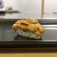 鮨料理 一高 - 雲丹（握り）