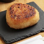 焼き鳥 お持ち帰り専門店 すがもと - 自家製焼きおにぎり(数量限定)400円