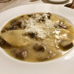 トラットリア タンタボッカ - ポルチーニ茸のラビオリ バターソース