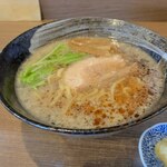 らーめん夢中 - 限定　背脂生姜らーめん。追い生姜付き