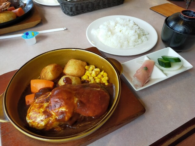 レストラン ケルン 赤井川 ハンバーグ 食べログ