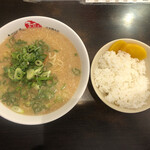 ますたにラーメン - 