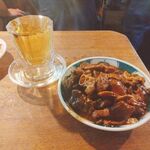 宇ち多゛ - 梅割りと煮込み