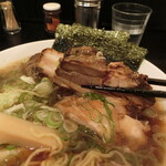 中華そば　新谷 - 中華そば3枚。850円。