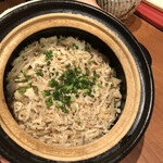 迎帆楼 - 干し海老とキノコの炊き込みご飯　毎回違うご飯ですが、いつも美味しい