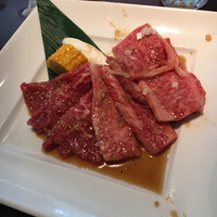 叙々苑 有楽町マリオン店 - 焼肉ランチA 3,630円　ロース＆カルビ（本当はエビが2つ入っていますが、上司様にお肉2枚と交換して貰いました）