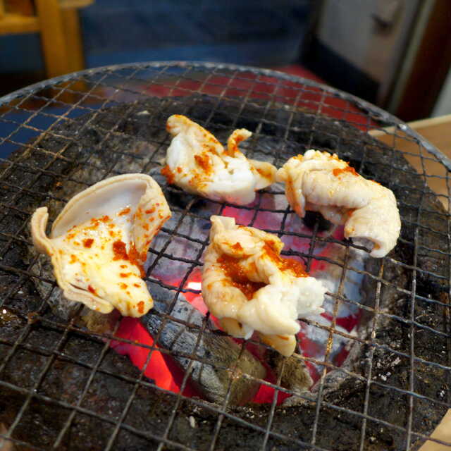 開け放った入口から もうもうと流れ出る煙 一人でも楽しめる七輪ホルモン焼 レバーの甘みが印象的 By よい子 水よし 本店 上熊谷 ホルモン 食べログ 開け放った入口から もうもうと流れ出る煙 一人でも楽しめる七輪ホルモン焼 レバーの甘みが印象的 By よい子 水よし 本店 上熊谷 ホルモン 食べログ