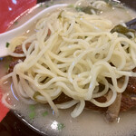 長崎らーめん 西海製麺所 - 麺アップ