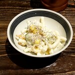 若どり屋 - マカロニサラダ：190円+税