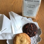 VERMICULAR RESTAURANT THE FOUNDRY - コーヒー豆とクッキー