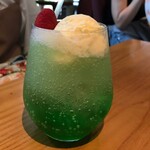 ピピン　カフェ - クリームソーダ