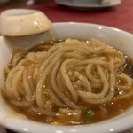 Yokosuka Chuuka Komine - 酢辣湯麺 麺アップ