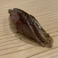鮨処 つく田 - 胡麻漬けの鯖 