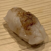 鮨処 つく田 - 蒸し帆立　ツメで