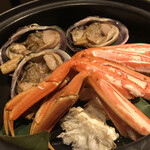 Takonotsubo - カニと料理長の気まぐれ貝の盛り合わせ