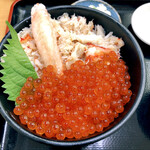 Ume Dou - 蟹いくら丼/2,500円(税別)