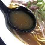 満洲味 - ラーメンのスープ