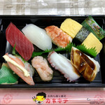 カネキチ - 料理写真:にぎり寿司　500円(税別)