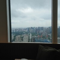 ザ タヴァン グリル＆ラウンジ - 