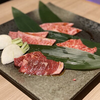 近江うし 焼肉 にくTATSU 青山本店 - 