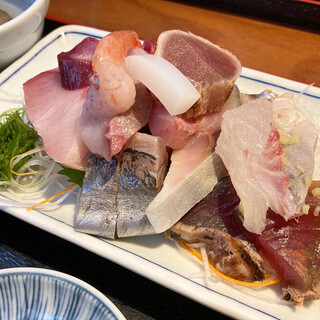 九段下no 1しあわせ定食 By ナイスカロリー 魚鐵 魚鉄 うおてつ 九段下 魚介料理 海鮮料理 食べログ 九段下no 1しあわせ定食 By ナイスカロリー 魚鐵 魚鉄 うおてつ 九段下 魚介料理 海鮮料理 食べログ